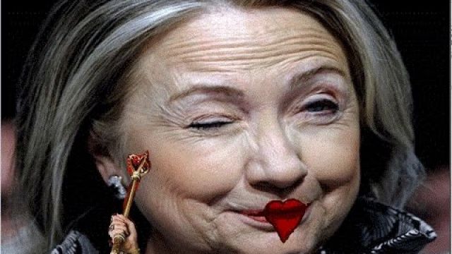 HILLARY CLINTON LOOSES HER COOL - SOOO EMBARASSING