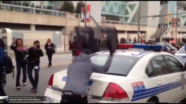 Freddy Gray Protest Erupts In Chaos As Baltimore Police Cars Get Smashed