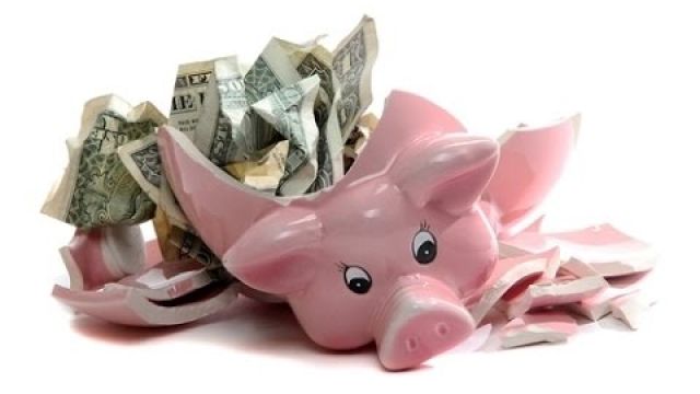AMERICANS Are Flat BROKE And Totally UNPREPARED For The COMING Economic COLLAPSE