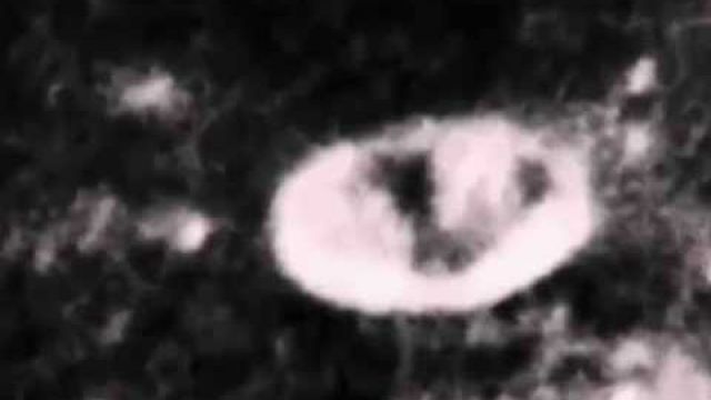 The Moon, Large Buildings, Mummification, UFOs And Apollo - Aliens on the Moon: The Truth